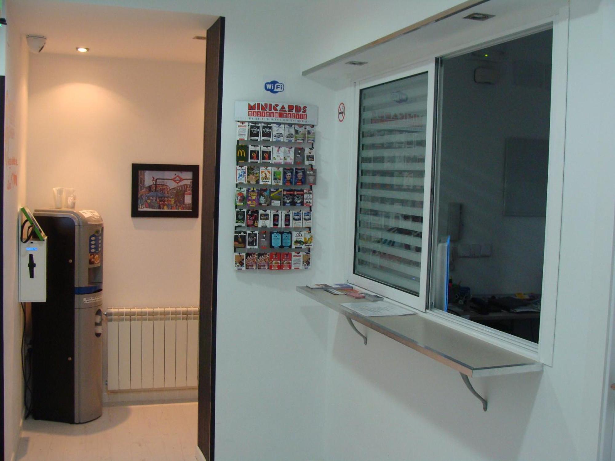 Hostal Jq Madrid 1 ภายนอก รูปภาพ