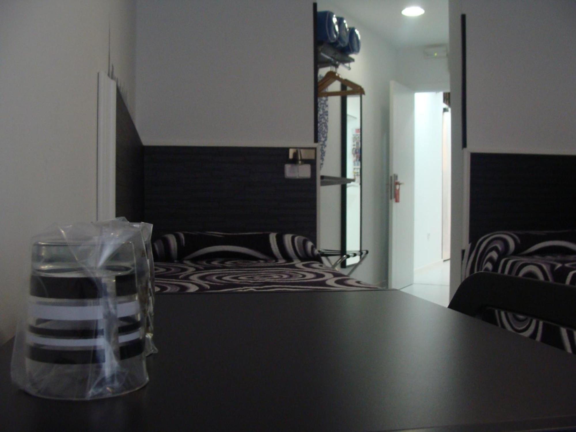 Hostal Jq Madrid 1 ภายนอก รูปภาพ