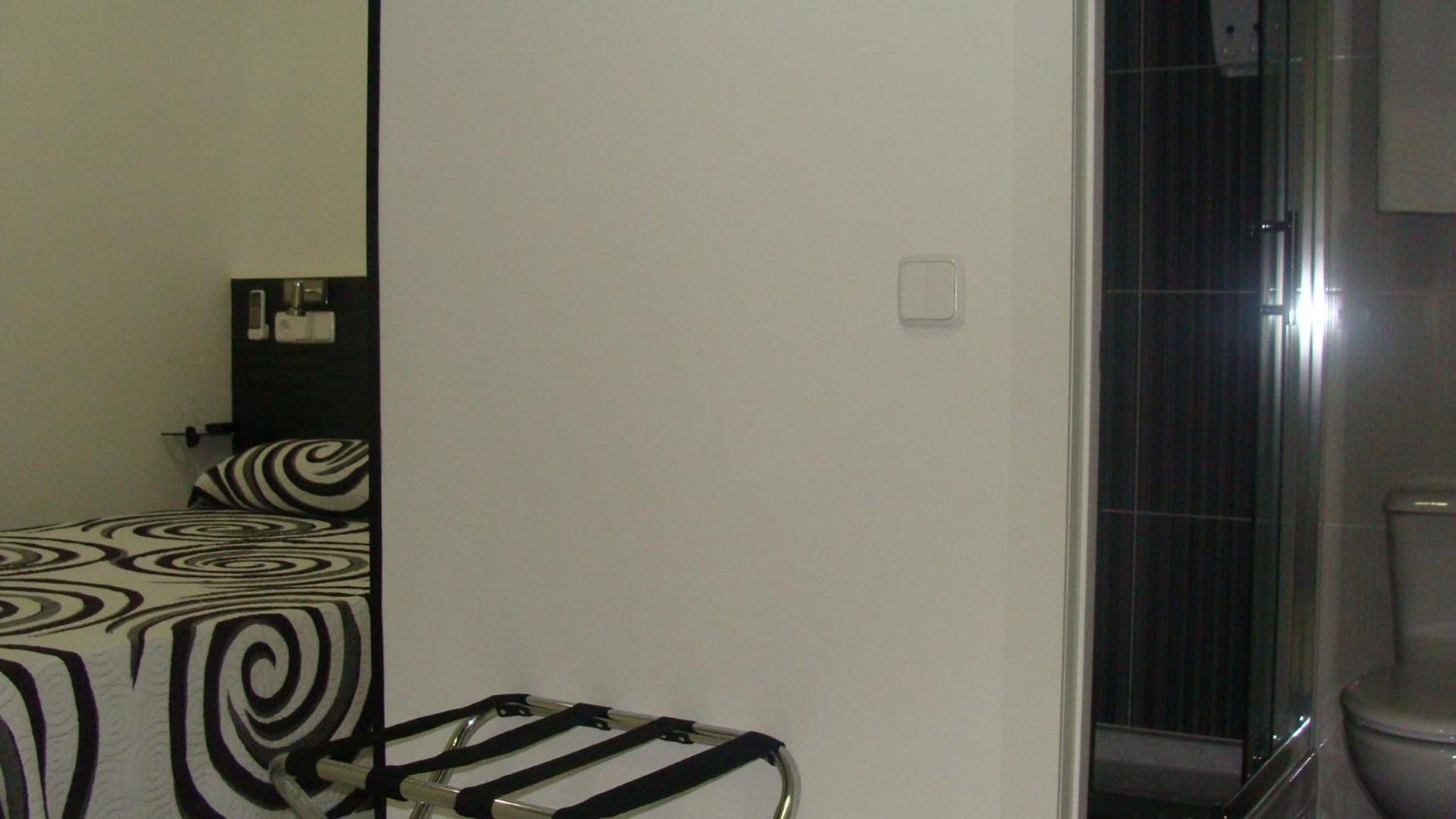 Hostal Jq Madrid 1 ภายนอก รูปภาพ