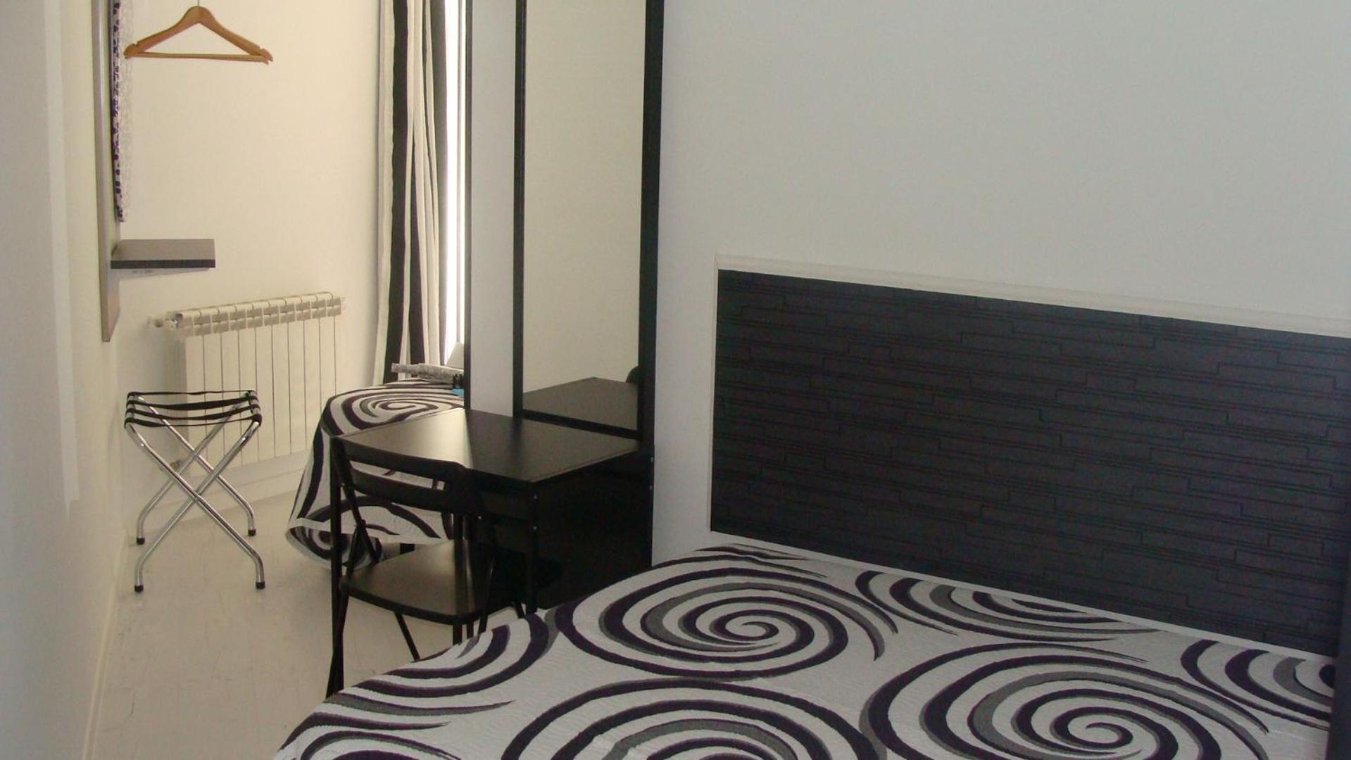 Hostal Jq Madrid 1 ภายนอก รูปภาพ