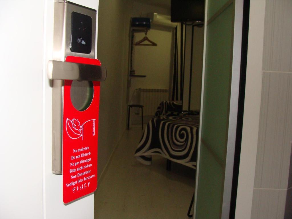 Hostal Jq Madrid 1 ห้อง รูปภาพ