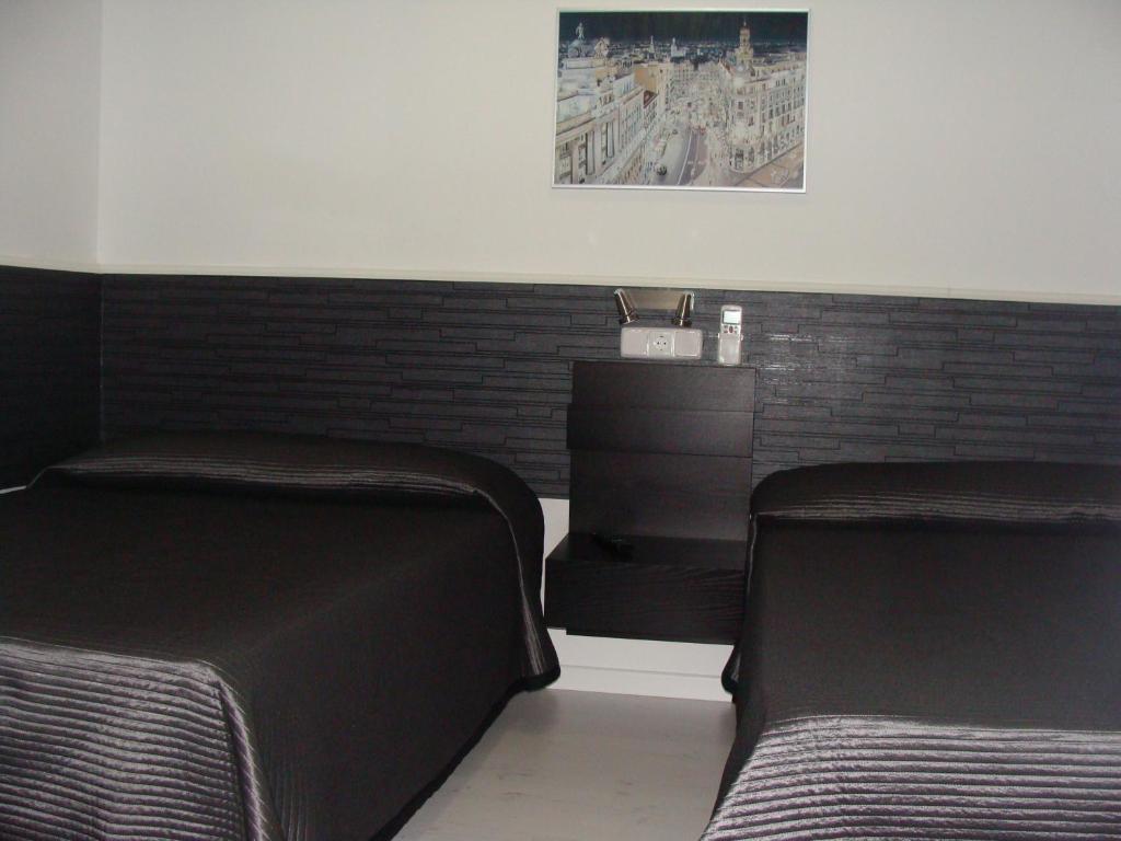 Hostal Jq Madrid 1 ภายนอก รูปภาพ