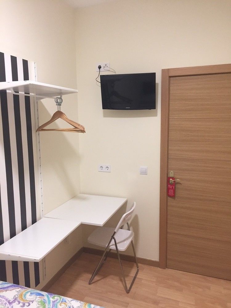 Hostal Jq Madrid 1 ภายนอก รูปภาพ